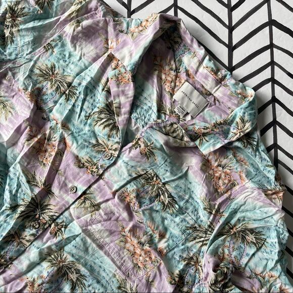American Eagle Pastel Tropical Print Button Down - Picture 1 of 4